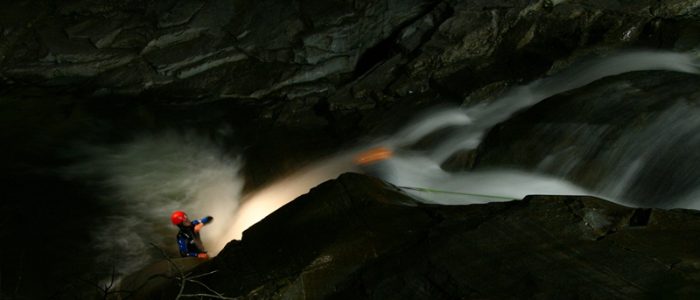 Nachtcanyoning